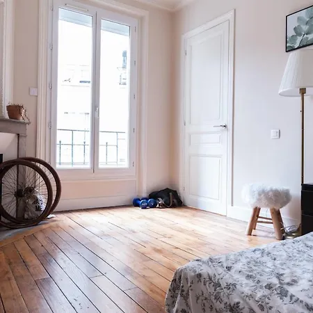 Superb Near Montparnasse Apartment
